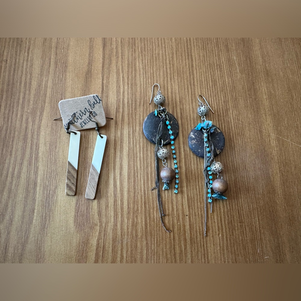 Set of 2 Earrings